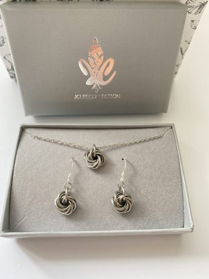 Stainless Steel Rosette Swirl Pendant and Necklace Jewellery Set