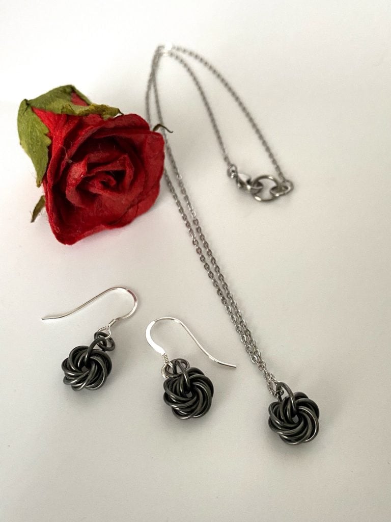 Iron Rosette Jewellery Set